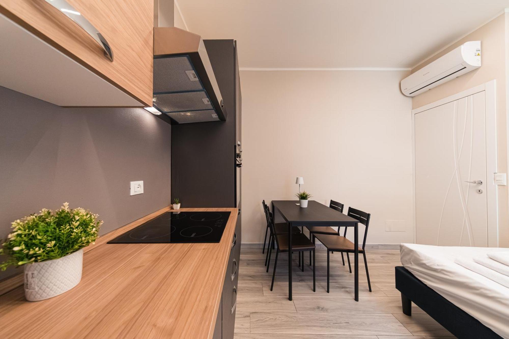 Dall'Arca Suites Bologna Station - Center - Fiera Bagian luar foto