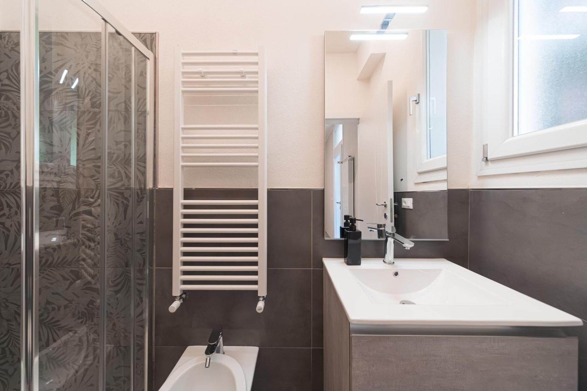 Dall'Arca Suites Bologna Station - Center - Fiera Bagian luar foto