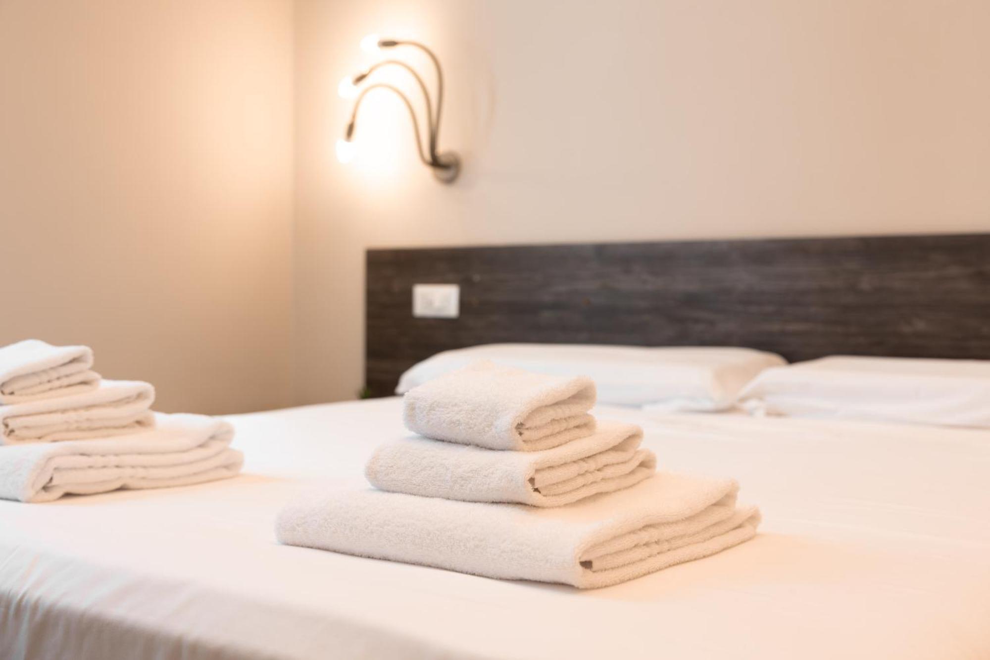 Dall'Arca Suites Bologna Station - Center - Fiera Bagian luar foto