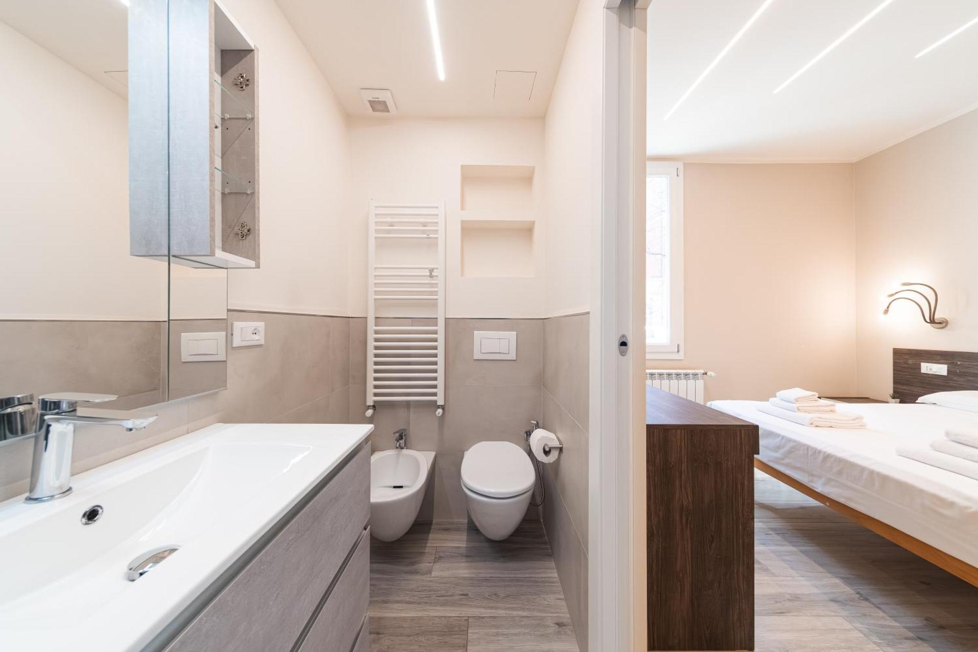 Dall'Arca Suites Bologna Station - Center - Fiera Bagian luar foto