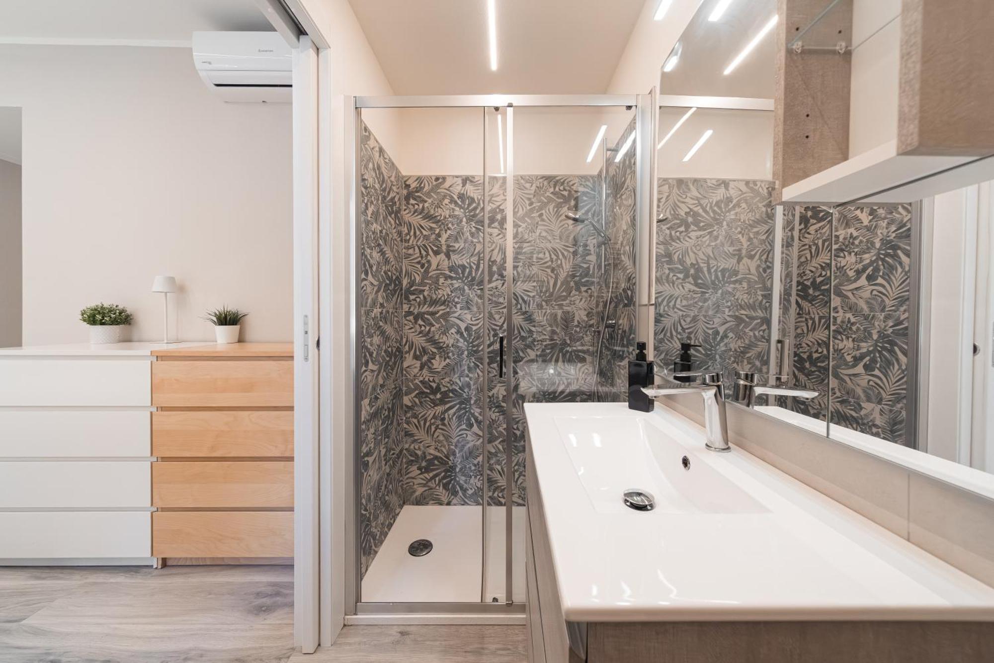 Dall'Arca Suites Bologna Station - Center - Fiera Bagian luar foto