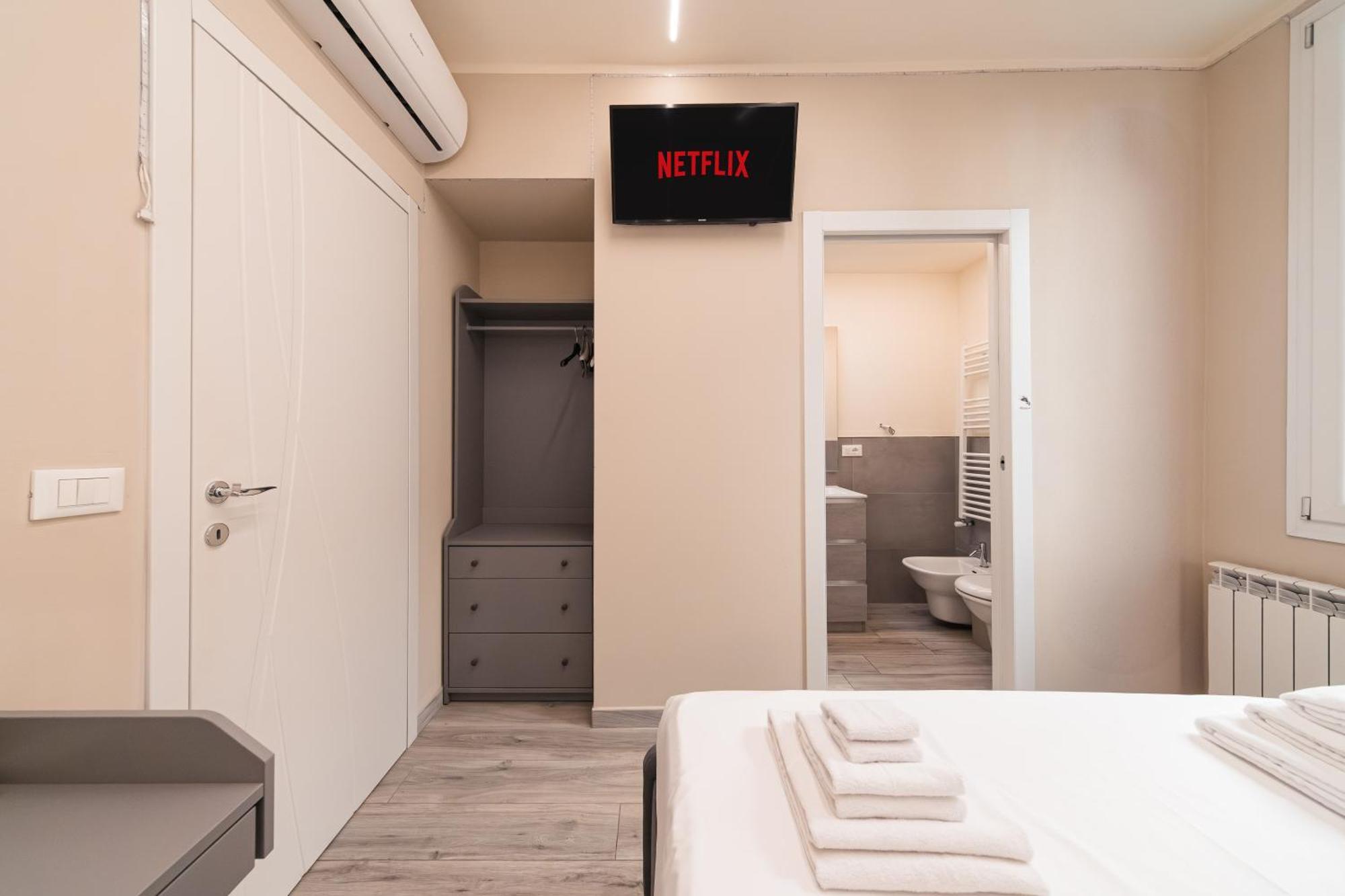 Dall'Arca Suites Bologna Station - Center - Fiera Bagian luar foto